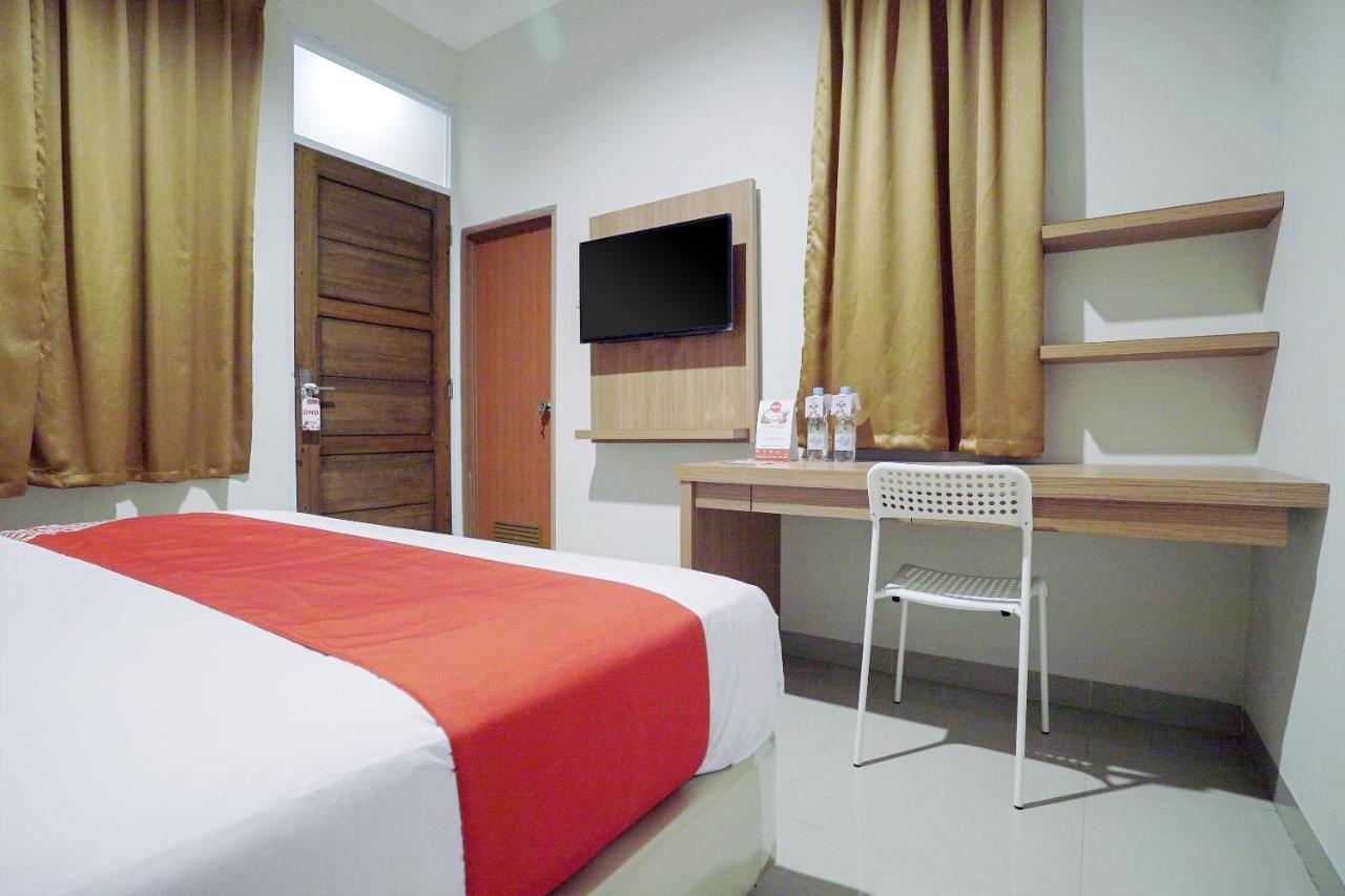 Oyo 415 The Kartini 8 Residence Jacarta Exterior foto
