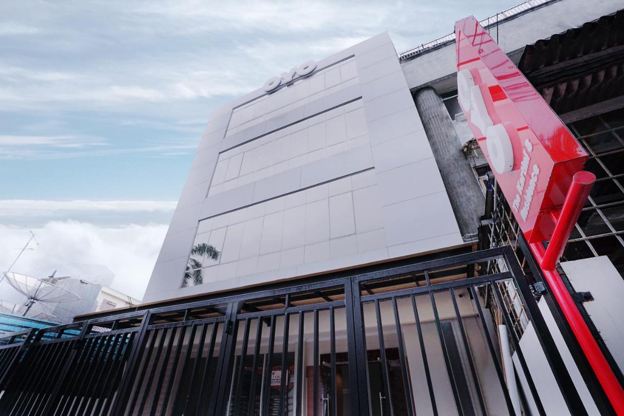 Oyo 415 The Kartini 8 Residence Jacarta Exterior foto