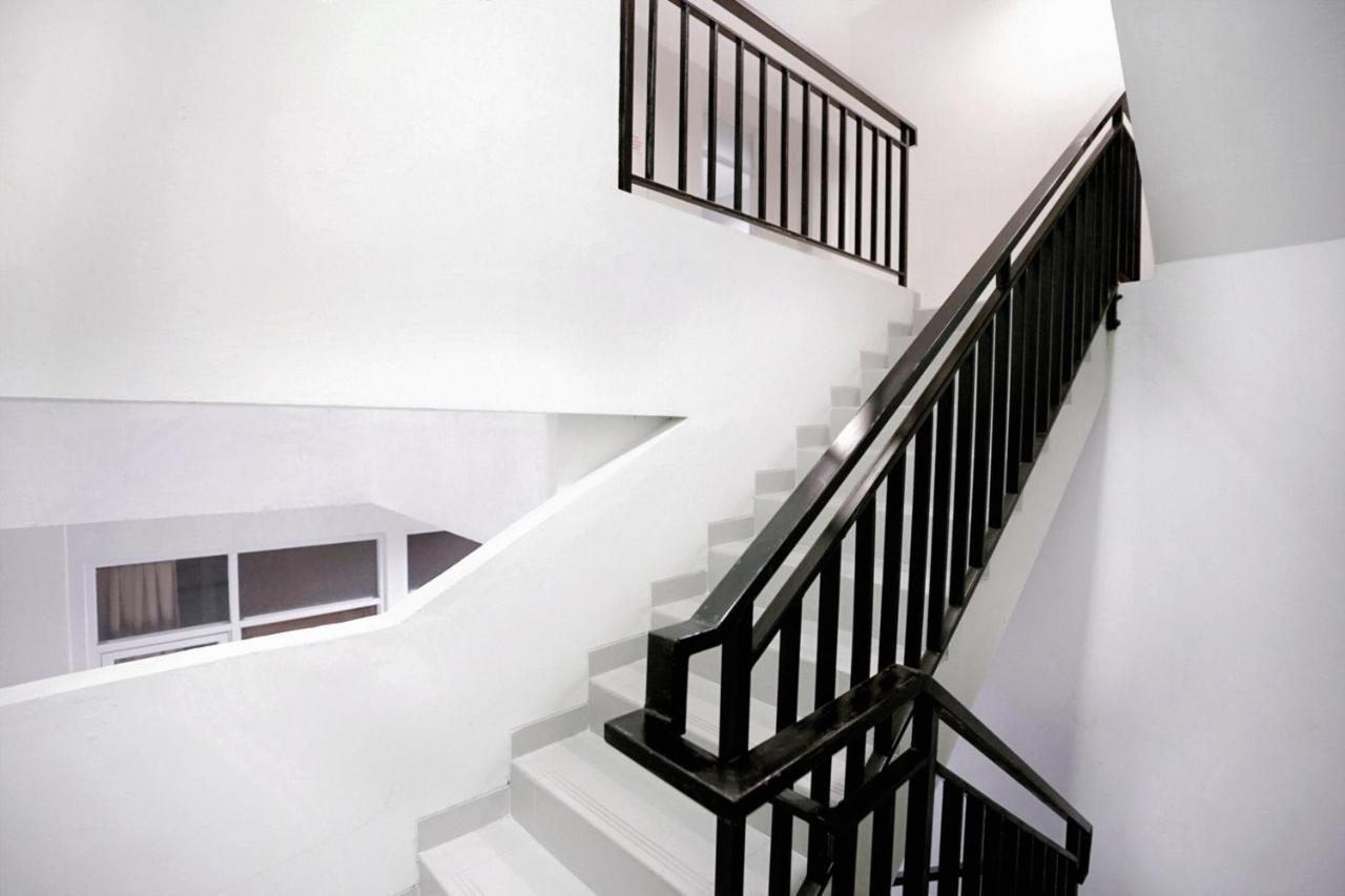 Oyo 415 The Kartini 8 Residence Jacarta Exterior foto