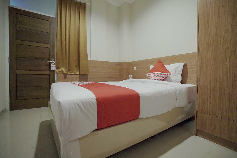 Oyo 415 The Kartini 8 Residence Jacarta Exterior foto
