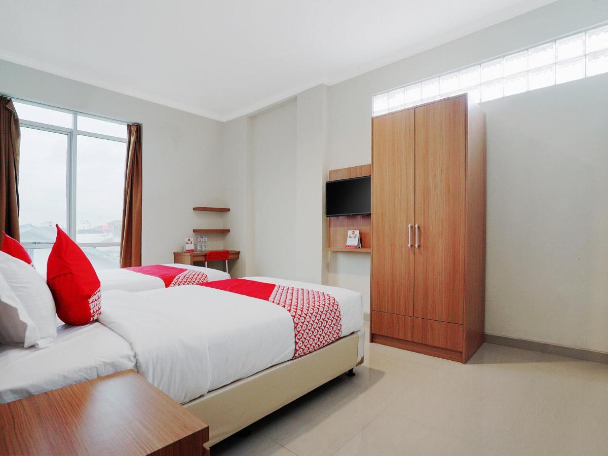Oyo 415 The Kartini 8 Residence Jacarta Exterior foto