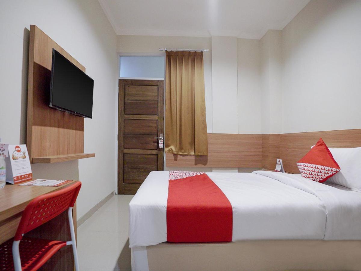 Oyo 415 The Kartini 8 Residence Jacarta Exterior foto