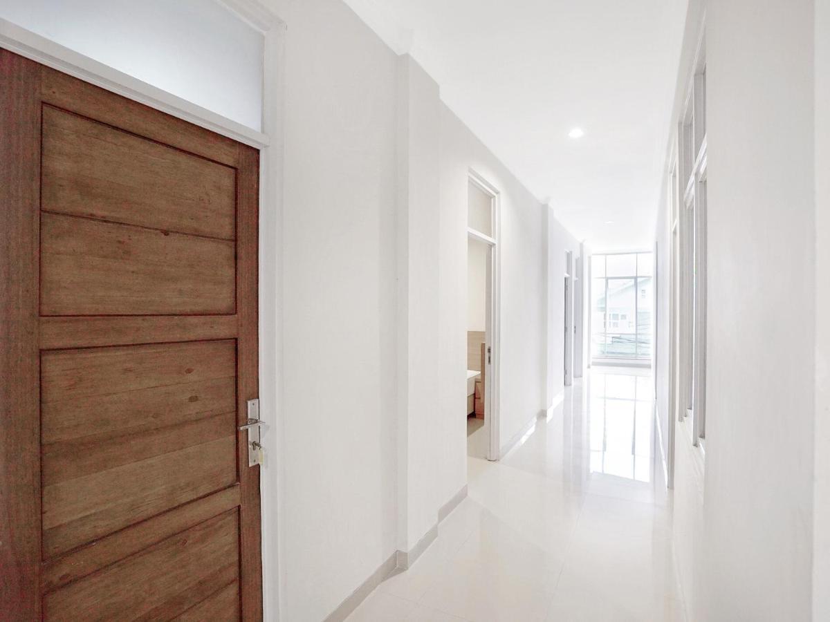 Oyo 415 The Kartini 8 Residence Jacarta Exterior foto