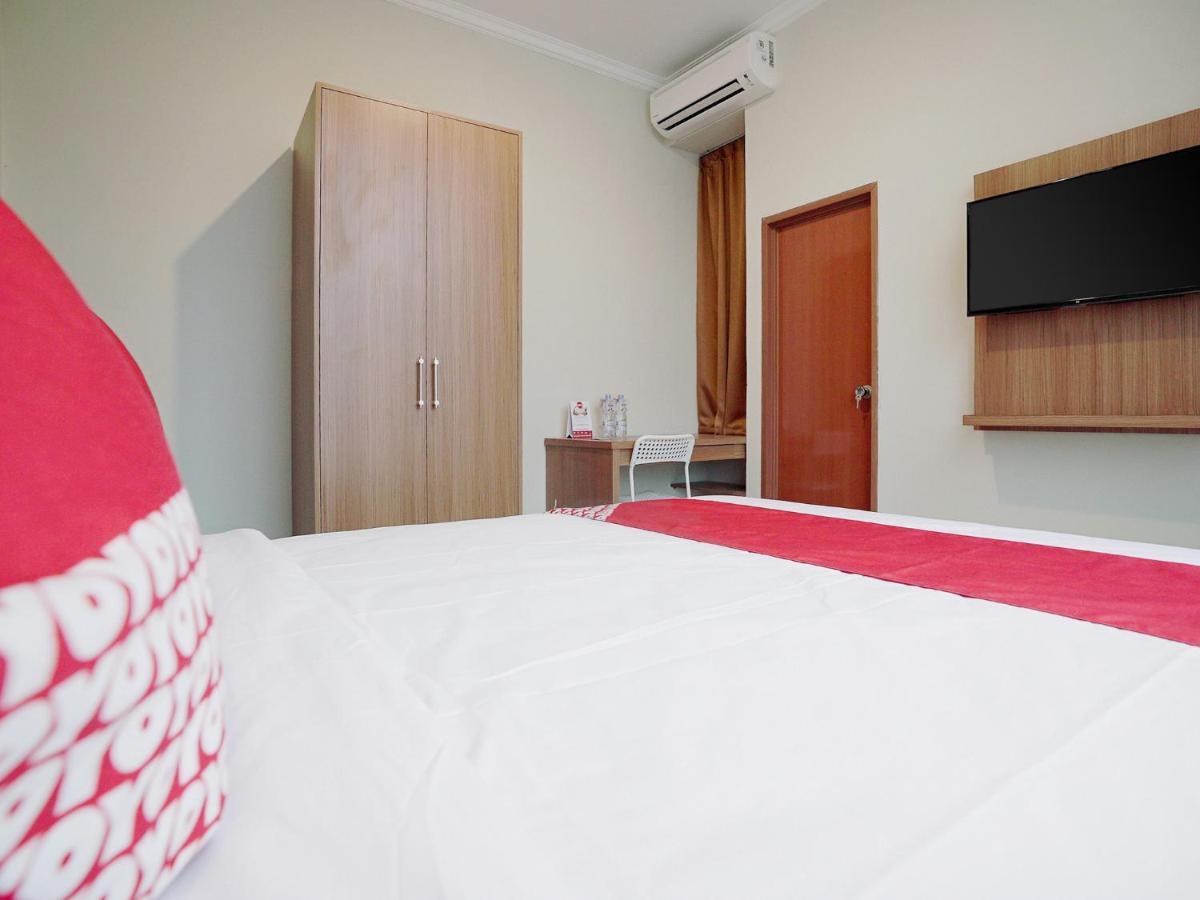 Oyo 415 The Kartini 8 Residence Jacarta Exterior foto